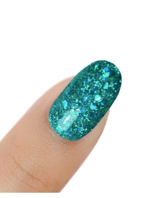 unghia color azzurro verde glitter