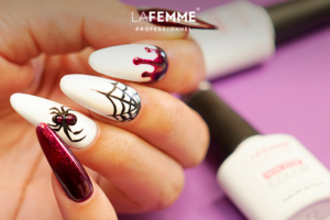 Halloween nail art