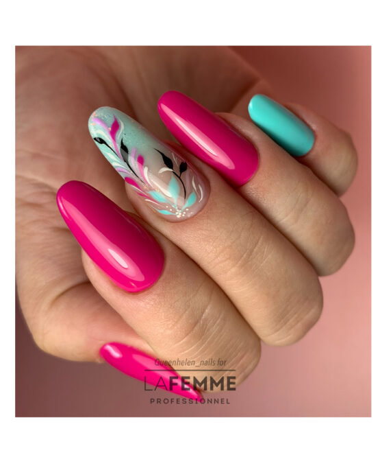 nailart primavera magenta e verde acqua