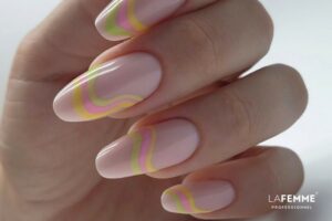 Abstract Nails - Nail Art Estate 2021 La Femme