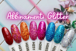 Smalto semipermanente glitter idee abbinamenti outfit colori