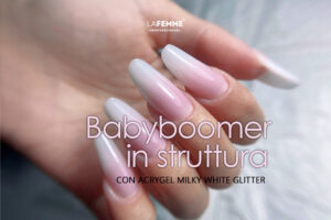 Babyboomer in struttura ricostruzione spheric acrygel milky white glitter