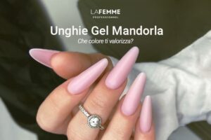 Unghie gel mandorla