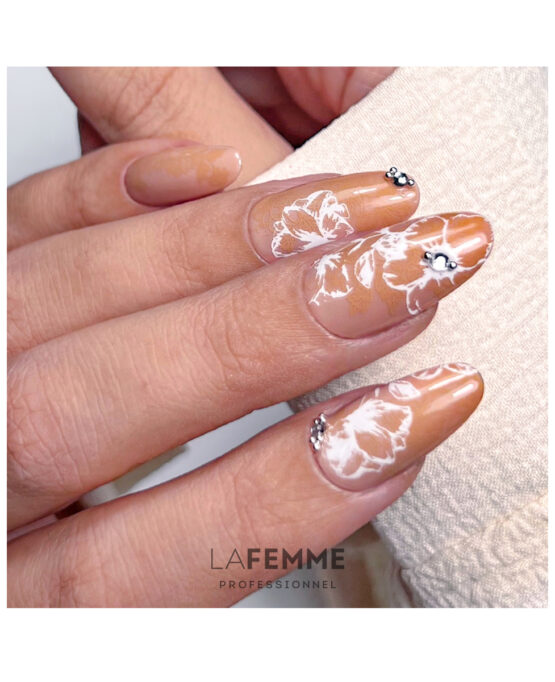 Nailart Floreale Nude