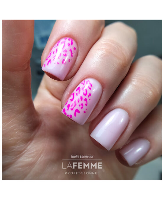 nail art rosa leopardata