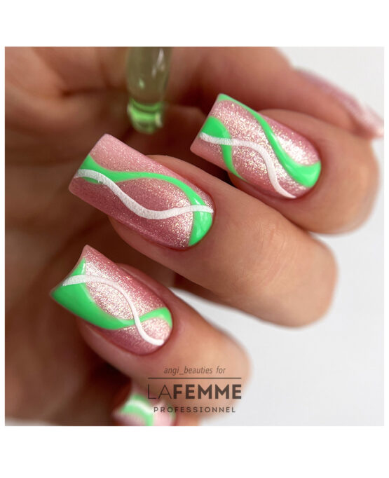 nailart geometrica perlata