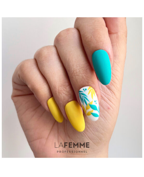 nailart estiva giallo e celeste