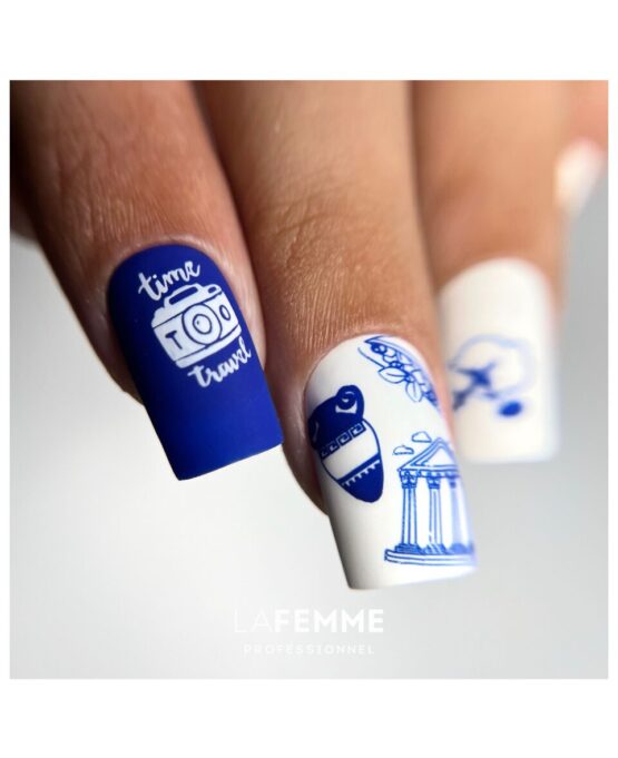 nail art blu con sticker grecia estate