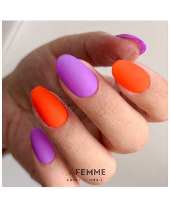 nailart arancione e viola