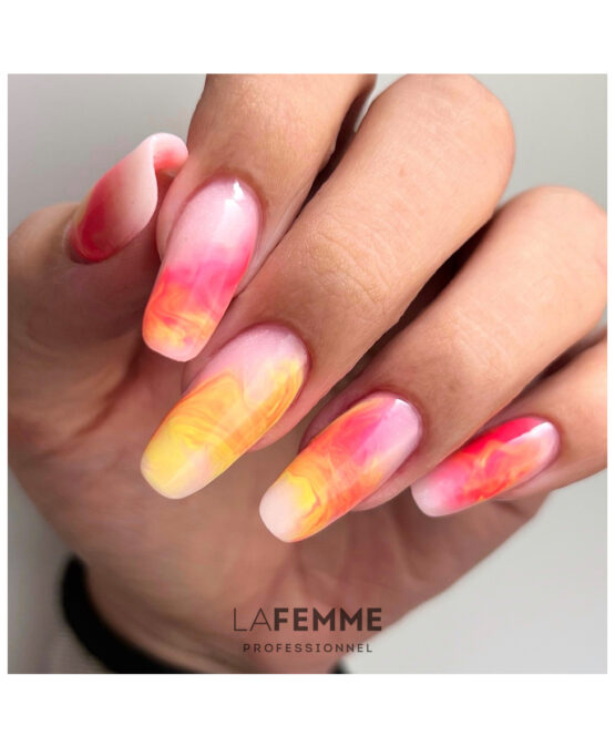 nailart effetto marmo estate arancione e fucsia