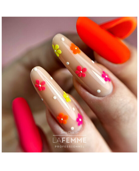 nail art arancione fluo fiorellini